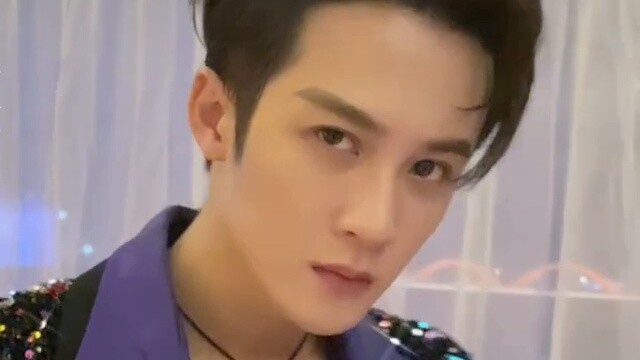 รับฟังเวอร์ชันเต็มของ "Shackles" ของ Tan Jianci จากลำโพงมากกว่า 300,000 ตัว!