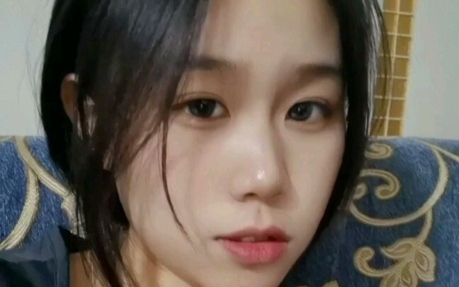 Tôi có răng nanh hổ, bạn sợ chưa!