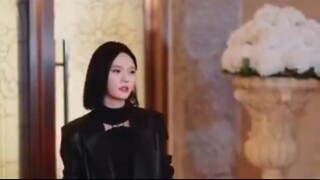 เย่เว่ยกั๋ว นักรบหญิงทะลุมิติมาเป็นนักเรียน