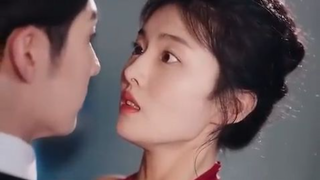 Miliarder yang benci wanita jatuh cinta pada gadis desa 18 tahun yang datang