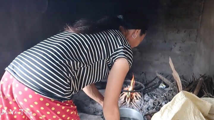 Canh Cua Mẹ Nấu _ Góc Nhìn Về Mẹ - Nhịp Sống Miền Núi