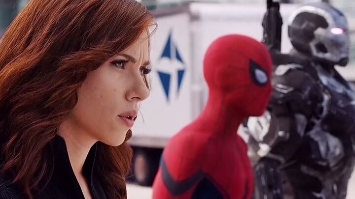 [Avengers] I’ve always thought it’s so hilarious how they just run straight at each other during the