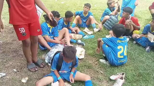 # Team Sepak terjang bukan bola
