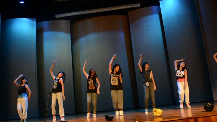 ซีหลินหนีอีแสดงเต้นกลุ่มสมัยมัธยมปลาย! คุณหาเธอเจอหรือยัง?