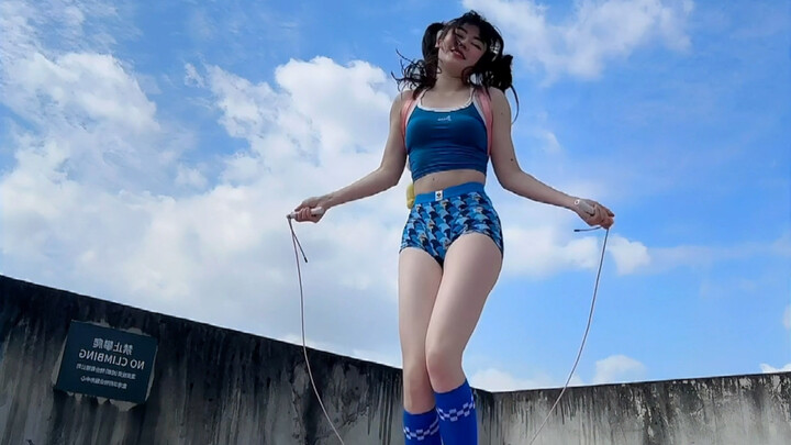 The collision of twin ponytails and honey thighs