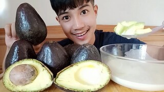 นํ้ากระทิอะโวคาโด หอมหวานมัน ทำก็ง่ายอร่อยก็มาก....