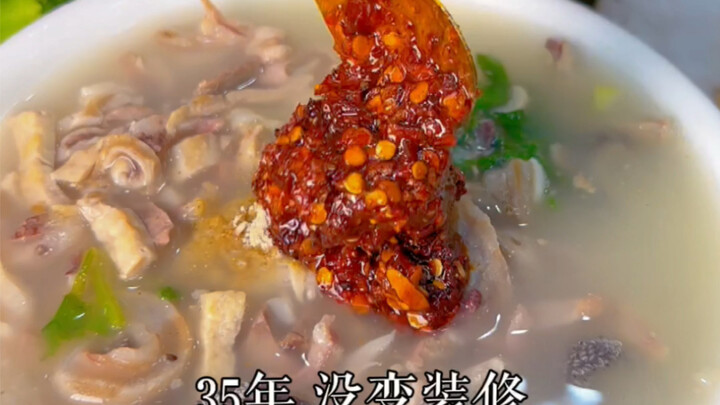 A long-standing halal eatery where you can order 8 dishes for just 100 yuan.
