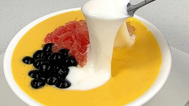 عذراً يا محل الشاي بالحليب، فقط أضف شيئين إلى "يانغتشي غانلو"، وستجد أنه لذيذ جدًا لدرجة يعجز اللسان