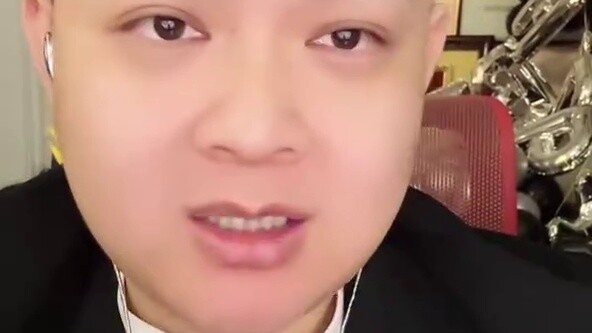 Who is more suitable to be a wife, Emilia or Rem?