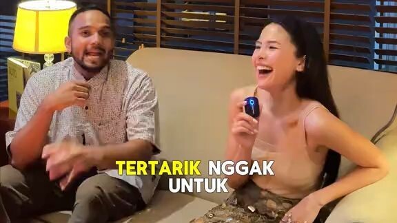 Maudy Ayunda!