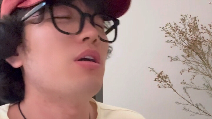 Panggilan tengah malam dari sahabatmu yang galau itu