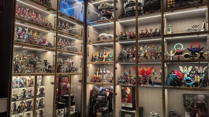 [Exposure] A paradise for tokusatsu fans? A male college student’s tokusatsu happy house