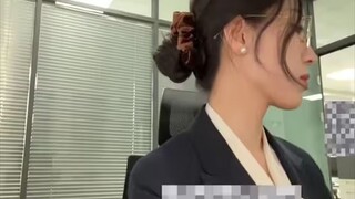 "عند النظر من الأسفل، كل ما تراه هو أمواج مضطربة"