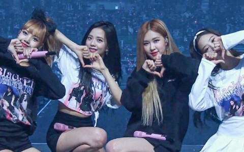 BLACKPINK | Sweet Moments with Elder Sisters