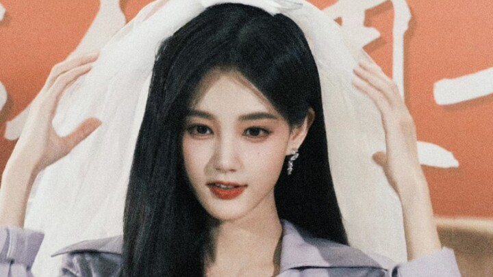 “No wonder I’m starting to really vibe with her—this lady is just gorgeous!” [Li Yitong]