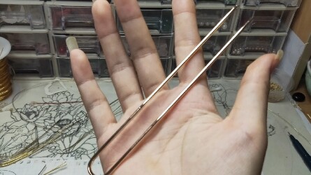 ช่างทำปิ่นบางรายพอได้ด้ามตรงสองอันก็…