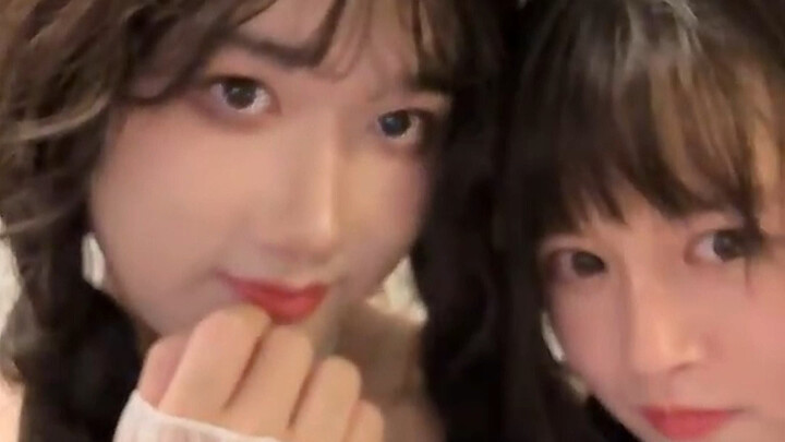 หมั่นหลี่ แฟนหนุ่มแปลงโฉมสาวหวาน แบบนี้ใครจะแยกออกว่าฉันกับเธอต่างกันยังไง