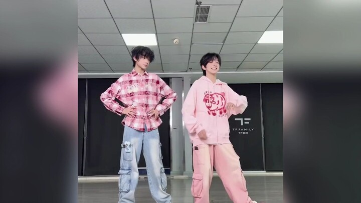 【Kênh Lỗ Mục】241017 “Doodle” Vương Lỗ Kiệt TikTok chính thức & Hậu trường