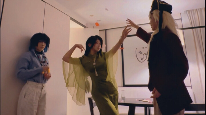 Mana mungkin hidup sama aja dengan siapa pun!