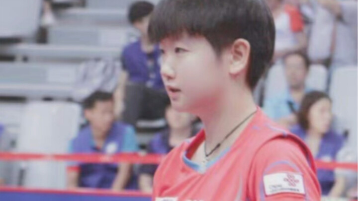 Sun Yingsha: Dangerous, dangerous! Stunning face, killer figure, sharp mind—perfect!