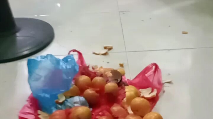 anak rantau kerjaan makan