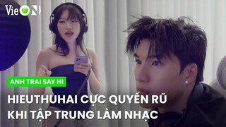 Say đắm với hình cực điển trai lúc tập trung làm nhạc của HIEUTHUHAI | Anh Trai Say Hi