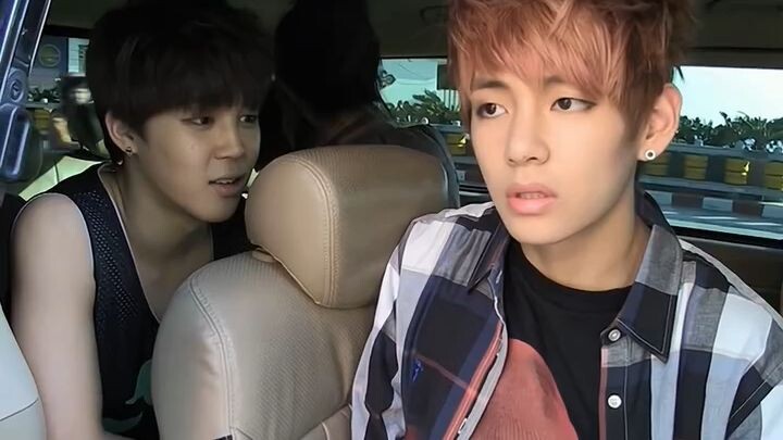 BTS V & Jimin "Beach?" Incident Never Gets Old 💀
