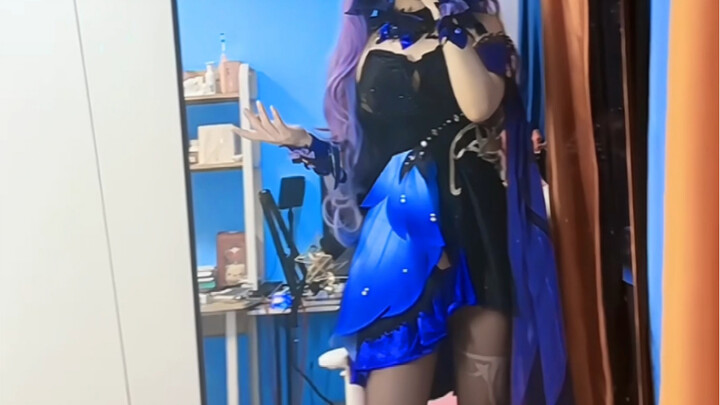 [Kalpol Cosplay] If you hit like, I won’t eat your little guaranteed reward!