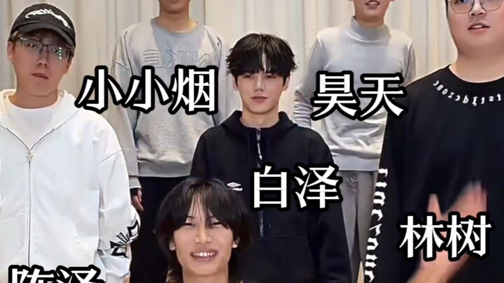 "Chung kết Cúp Trần Trạch" - Vũ đạo mở màn của đội nam, toàn bộ thành viên đều hát live