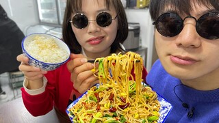 Is this spicy fried rice noodles? The guest next door made his own!