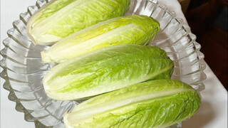 A Caesar salad for just 29 yuan in Beijing! So fresh—let’s see how it compares to the one that costs