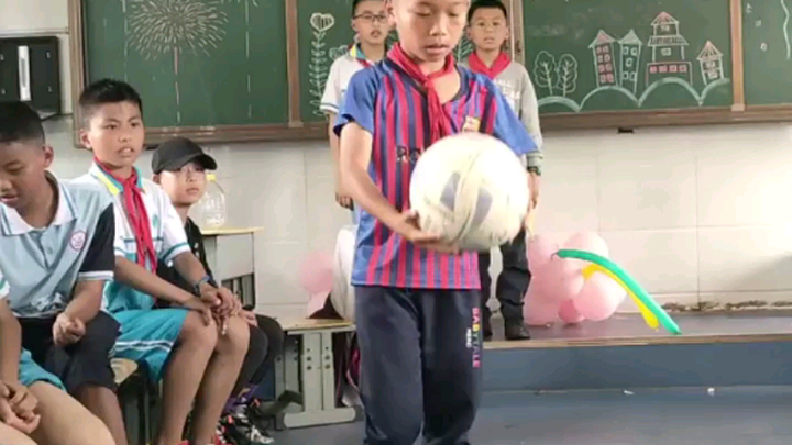 小伙子长大了回忆起来也开森。