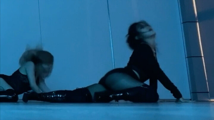 【Loạt không dám đăng WeChat Moments】Lưng gợi cảm | Lần đầu thử giày cao gót, sẽ tiếp tục cố gắng TT