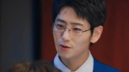 اتضح أن فانغ تشي جينغ كان يحب الأميرة فقط! لذلك قلتُ لنفسي لماذا كانت نظراته نحو الأميرة في المسلسل 