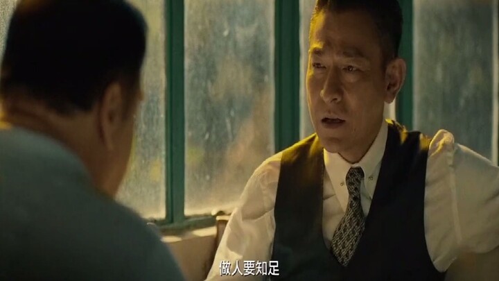 在跛豪面前，肥仔超竟敢说这种话，雷洛这一巴掌算救他一命