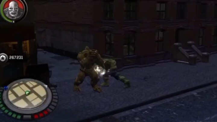 hulk sedang berjuang