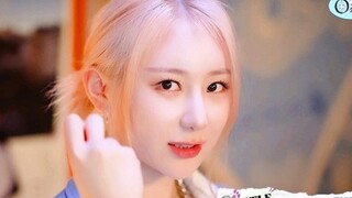 李彩演《Over The Moon》专辑试听公开！