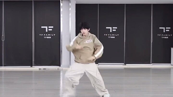 【Trương Hàm Thụy】Đến xem giọng ca chính máu thuần khiết nhảy múa mạnh mẽ đến mức nào! Cover lại bài 