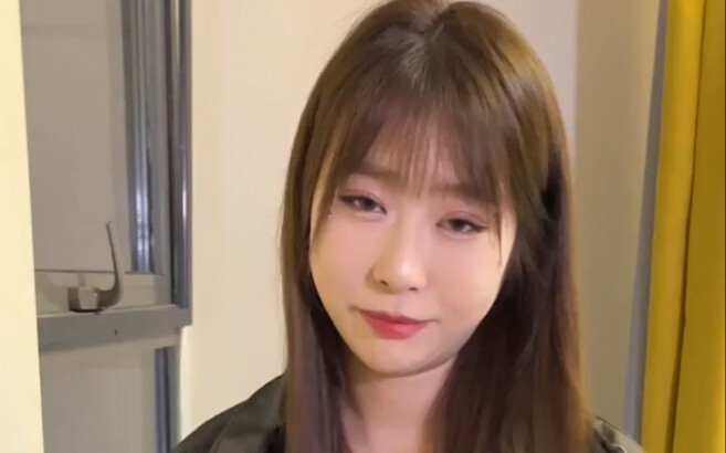 จะเติมเหล้าให้สาวขี่มอไซค์ยังไงดี? เขายังนึกว่าฉันซื้อยาเสพติดเลย