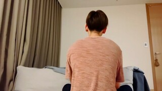 [边伯贤]当某人唱了stay up 他的粉丝逐渐变黄并偷笑。。。