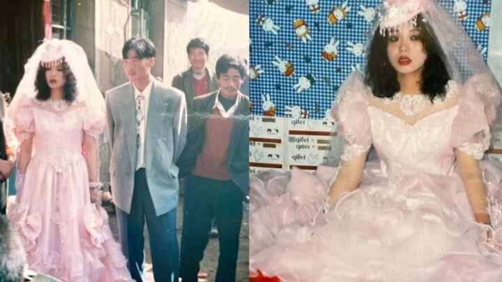 Một chàng trai ở Thẩm Dương khoe ảnh cưới của bố mẹ, nhan sắc hai người chênh lệch đến mức “thảm họa