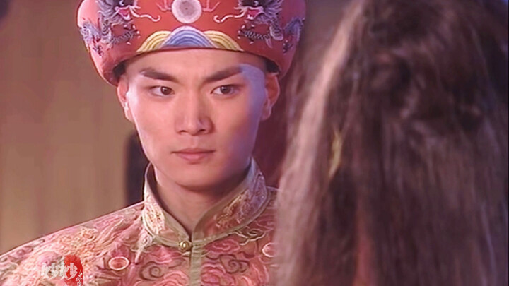 มีดสั้นเปื้อนเลือด นาฬิกาพกที่หล่นหาย คู่รักที่ไร้ทางถอย