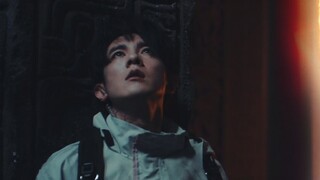 黑瞎子，你真的好福气啊，我就说小花被那啥的时候真的很好看的