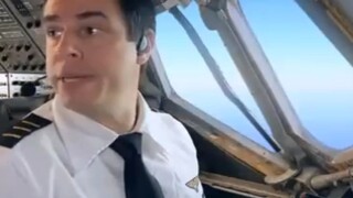 pilot gokil memutar pesawatnya 360 derajat