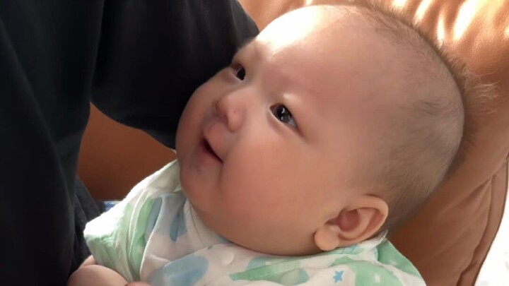 Documentary of a chubby baby pooping—this is the age when even pooping and farting get praised!