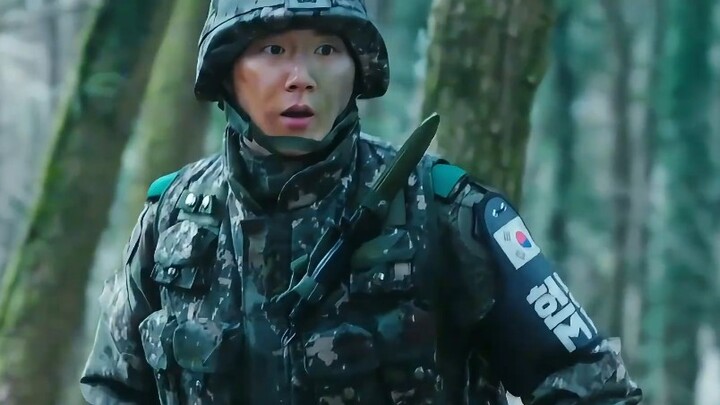 Prajurit menyaksikan atasan kasar pada perwira wanita, sang atasan membunuh untuk tutup mulut hingga