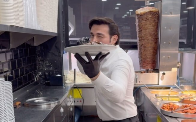 It's barbecue rice again!