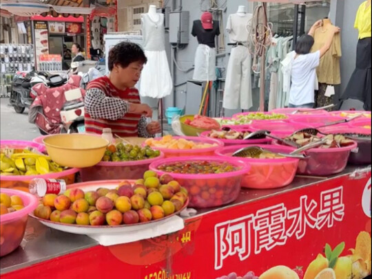 من يفهم كيف يصعب مقاومة حماس العمة!!!