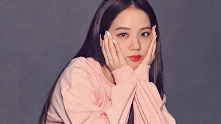 Teddy: I've known Jisoo for 6 years, and I've seen her cry...once