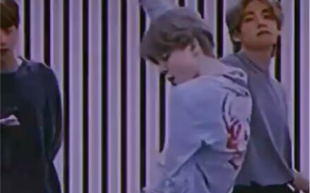 Belum pernah lihat cewek seksi? Ngapain terus nengok sih?